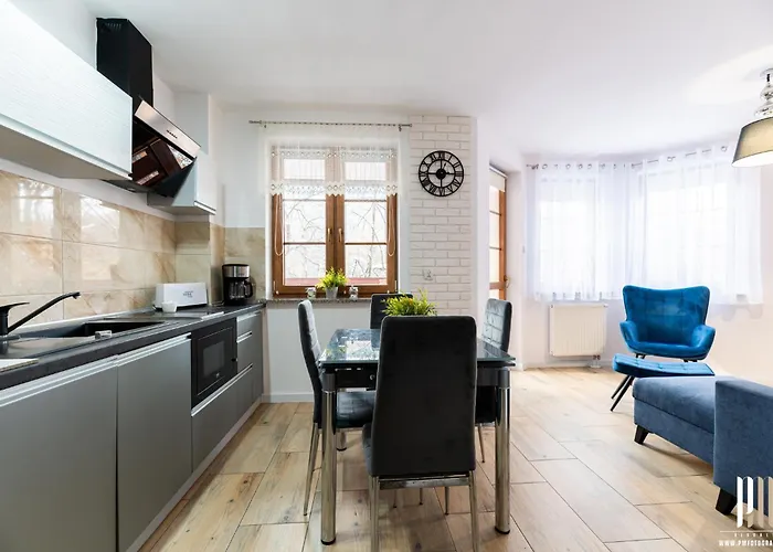 Gorski Azyl - Przemyslowa 18 דירה קרפאז'