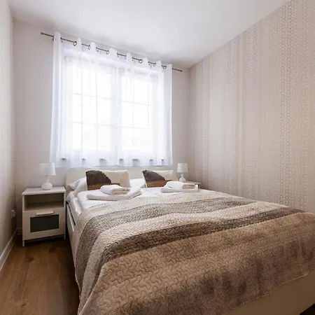 Gorski Azyl - Przemyslowa 18 קרפאז'